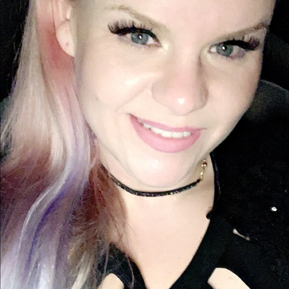 Meet your Posher, Jillian - Picture 4 of 7